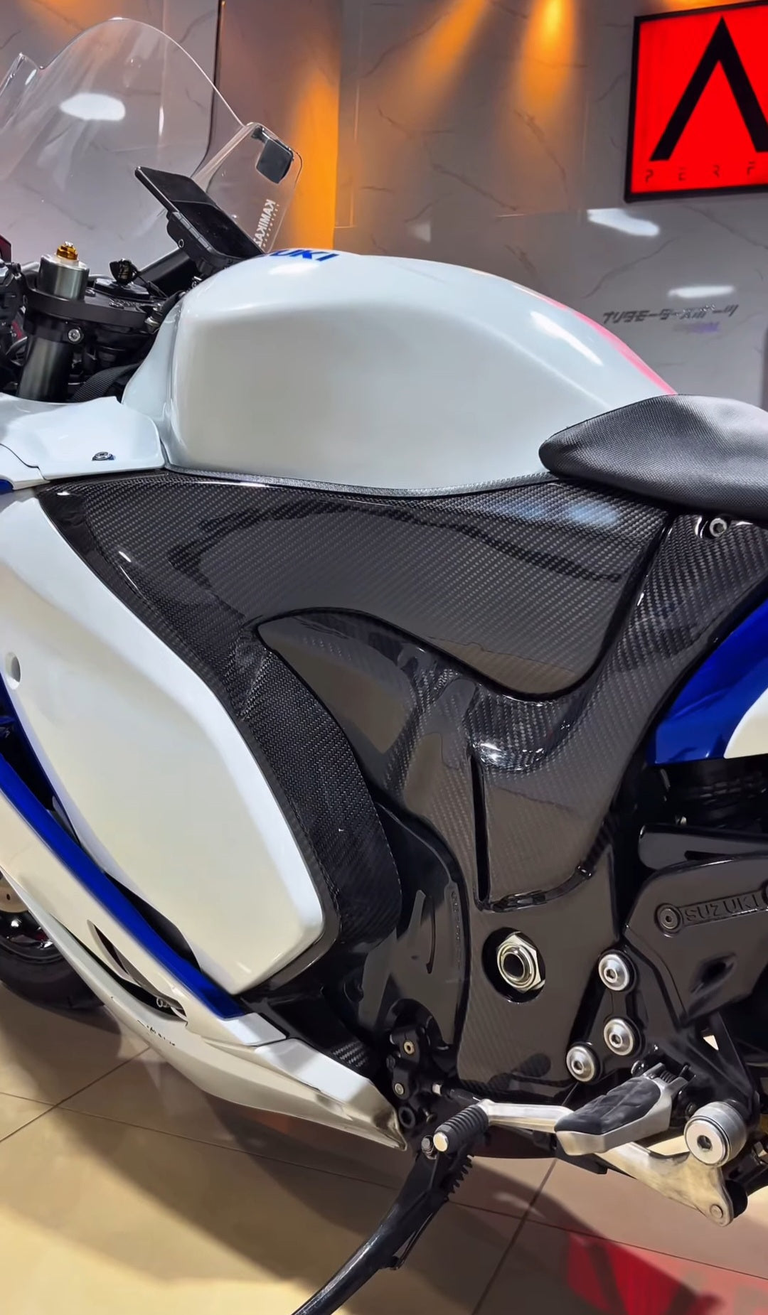 KamiKaze hayabusa 21+ Carbon Fiber Frame Cover